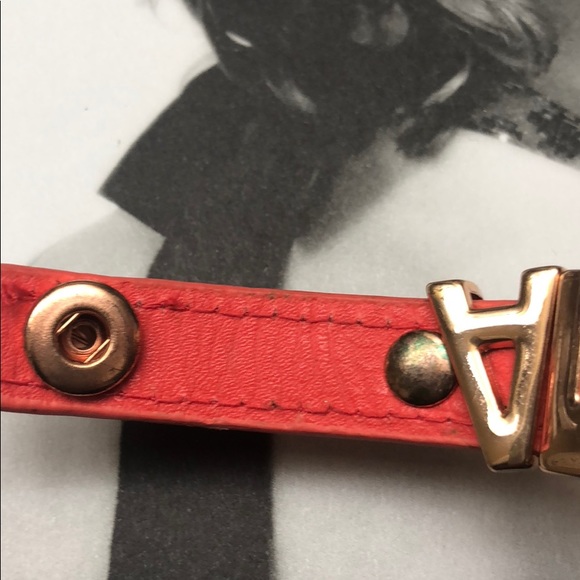 BCBG Bracelet 🔥 FINAL SALE 🔥 - Picture 6 of 8